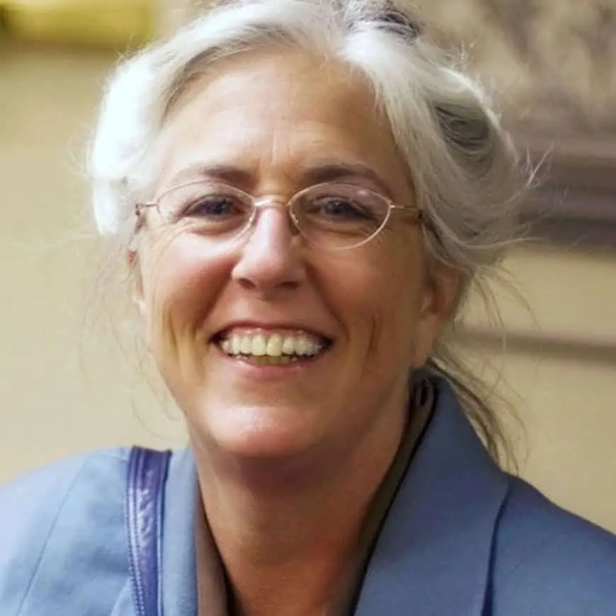 Laurie R King