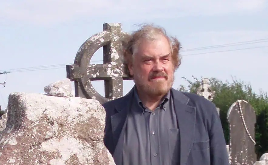 == {{int:filedesc}} == {{Crop for Wikidata|Q1727806|Crop to show the man}} {{Information |Description={{en|1=Peter Berresford Ellis in Emly, Ireland. [[:en:Peter Berresford Ellis|Peter Berresford Ellis]] (born 10 March 1943) is a historian, literary biographer, and novelist who has published either under his own name or his pseudonyms Peter Tremayne and Peter MacAlan. }} {{es|1=Peter Berresford Ellis en Emly, Irlanda.}} |Source={{own}} |Author=[[User:Maggietolderlund|Maggietolderlund]] |Date=2006 |Permission= |other_versions= }} == {{int:license-header}} == {{self|GFDL|cc-by-sa-all}} {{DEFAULTSORT:Ellis, Peter Berresford}} [[Category:Peter Berresford Ellis]] [[Category:Celtic studies scholars]] [[Category:People of Coventry]] [[Category:Emly]] [[Category:Christian crosses in Ireland]]